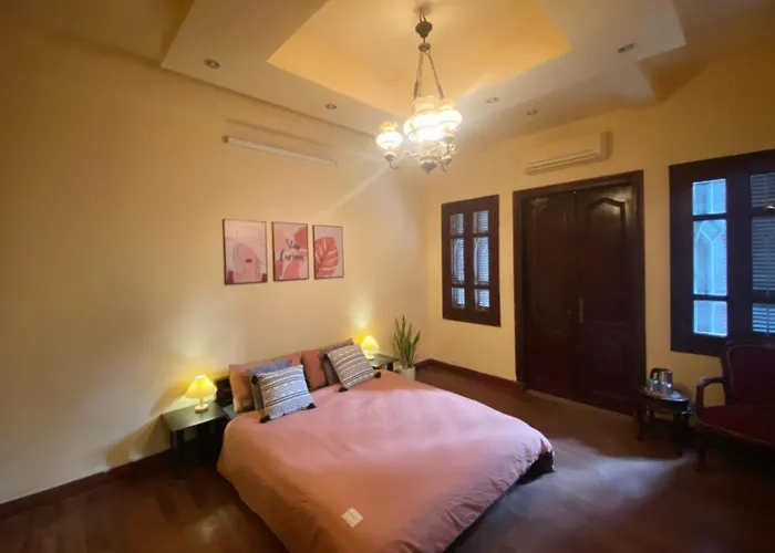 House Giang Văn Minh Đối Diện Lăng Bác